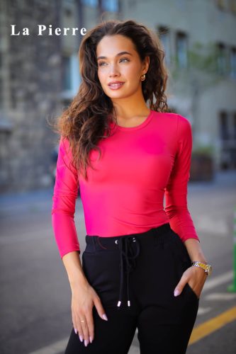 La Pierre Peach magenta body