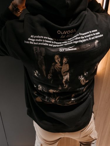 OLAVOGA OFI FEKETE PULÓVER