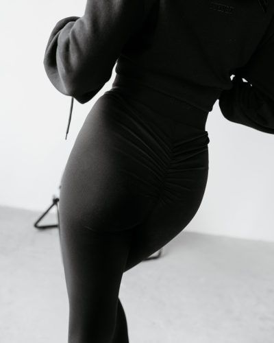 OLAVOGA MALLERA FEKETE LEGGINGS