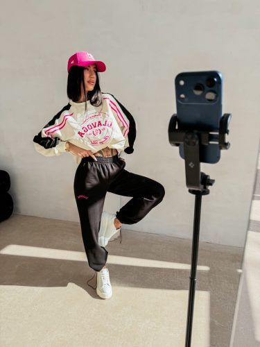 OLAVOGA DELORA ECRÜ-PINK PULÓVER